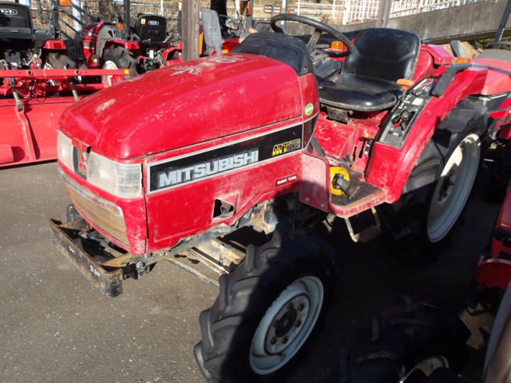 Mitsubishi MT205D