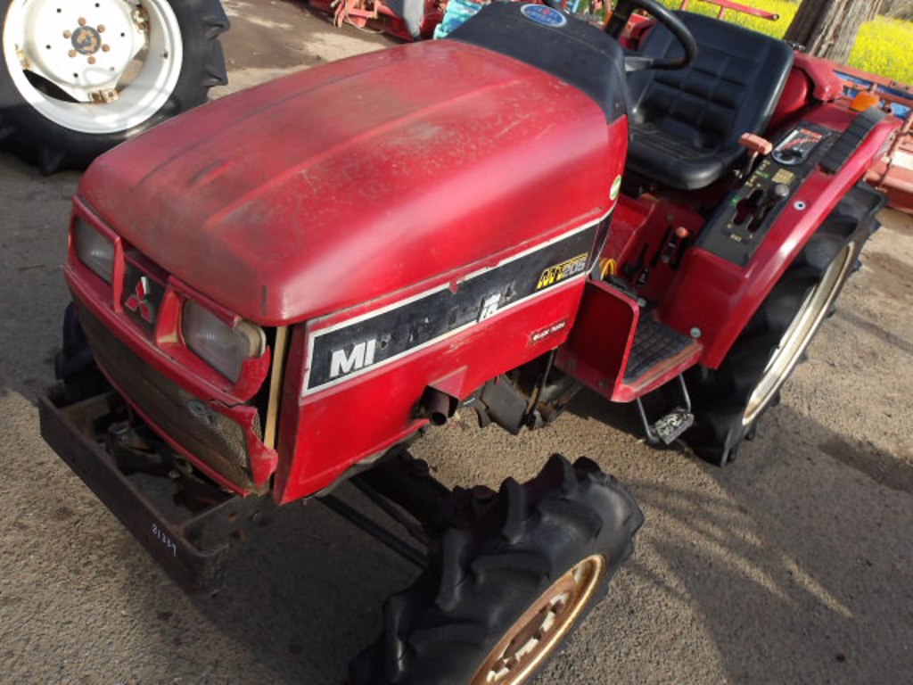Mitsubishi MT205D