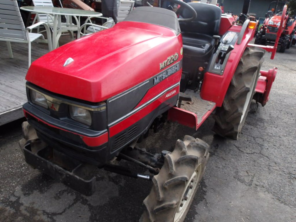 Mitsubishi MT220D